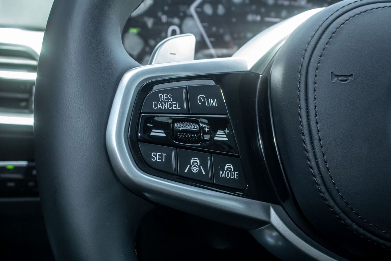 بي أم دبليو 320 M MODERN LINE