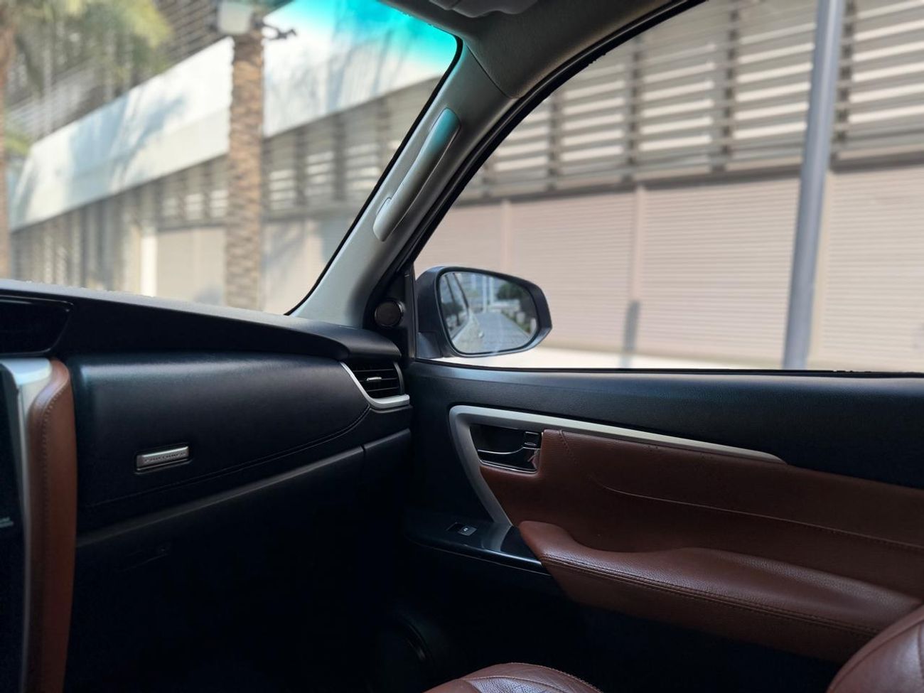 تويوتا فورتونر VXR 4.0L (278 HP)