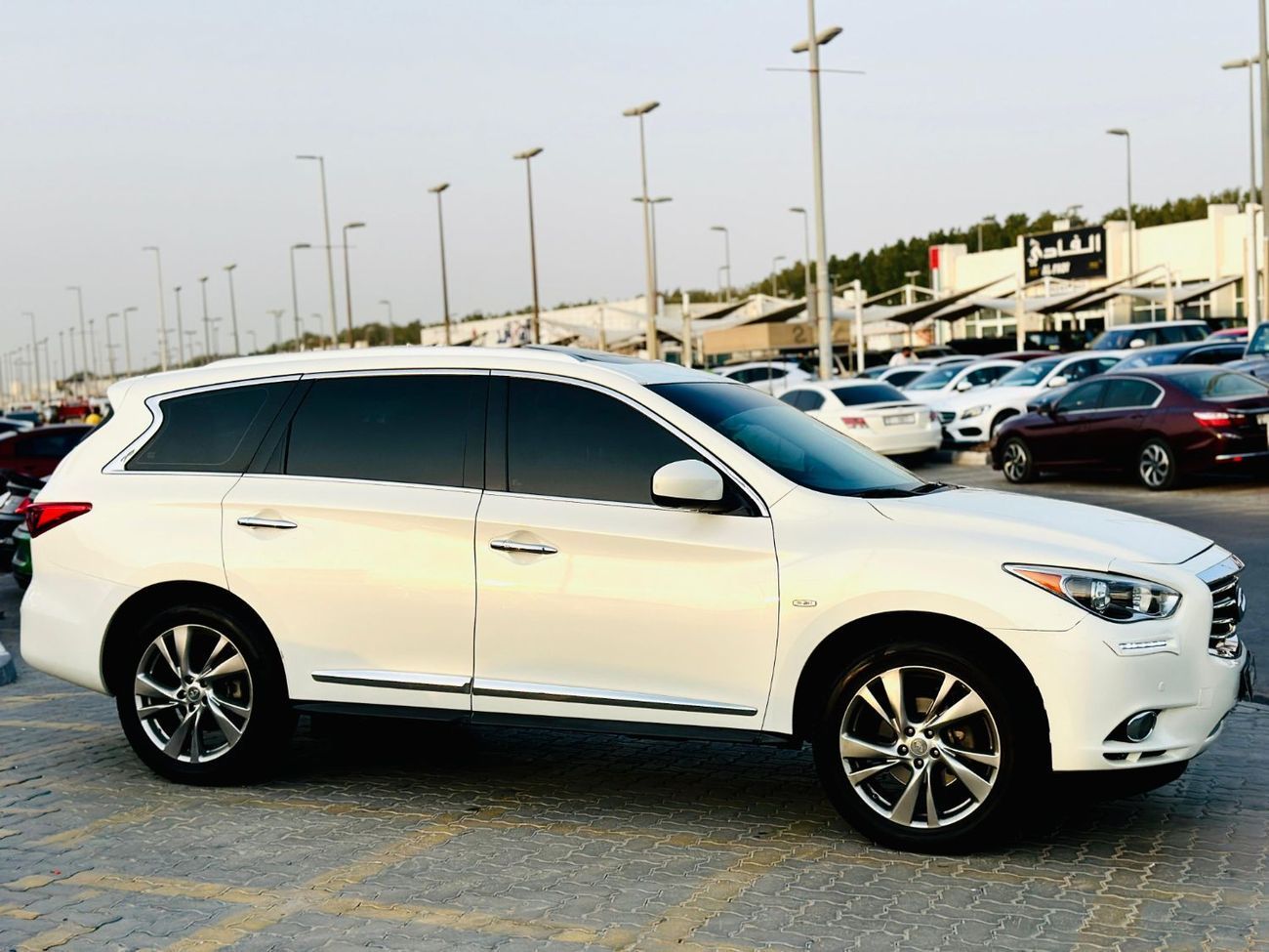 Infiniti JX35 Mint Condition | Sunroof | Fog Lights | Memory Seats | Cruise Control | # 30851