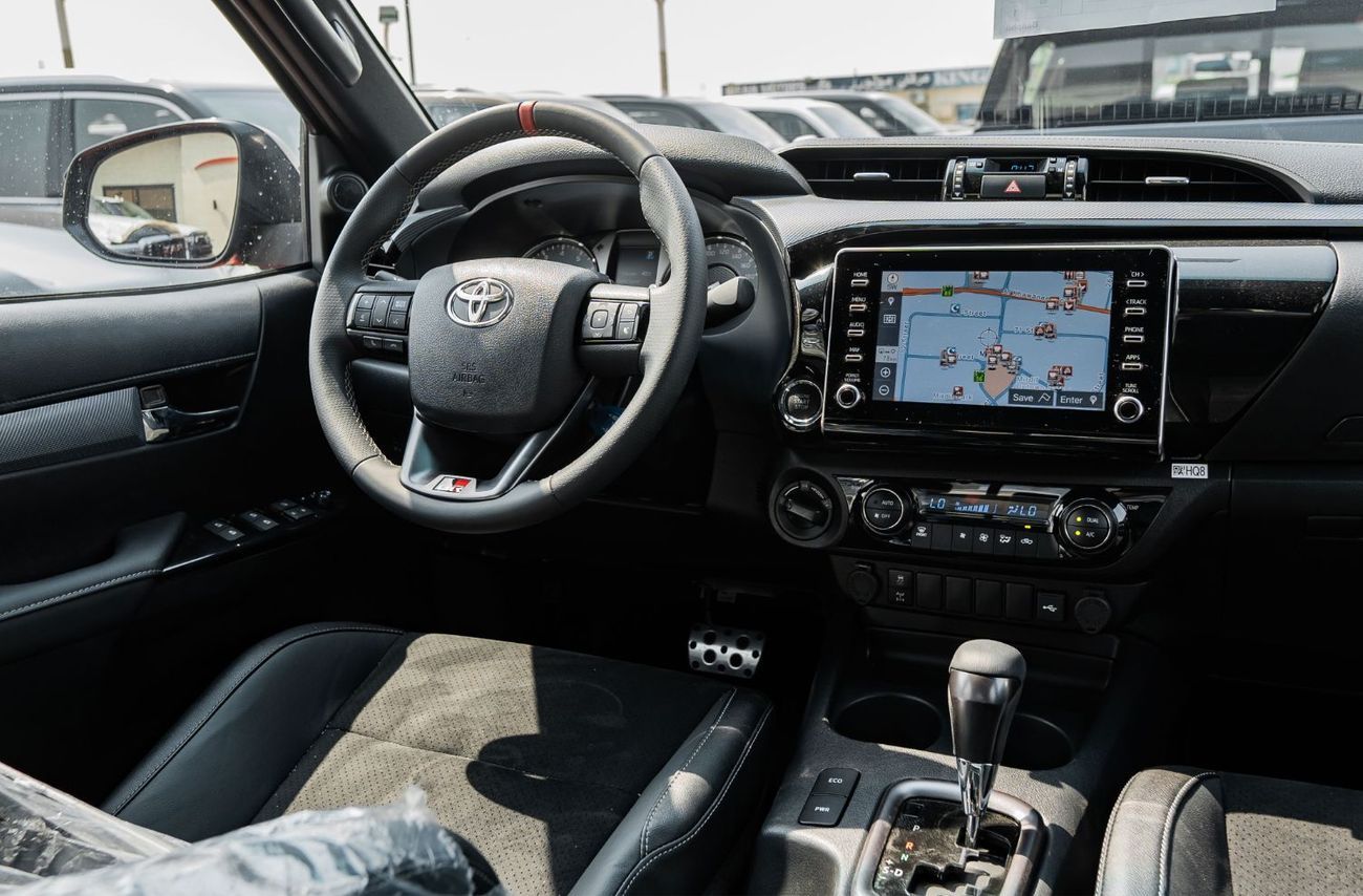 تويوتا هيلوكس 2025 Toyota Hilux GR-Sport 4.0L AT Petrol (Black)