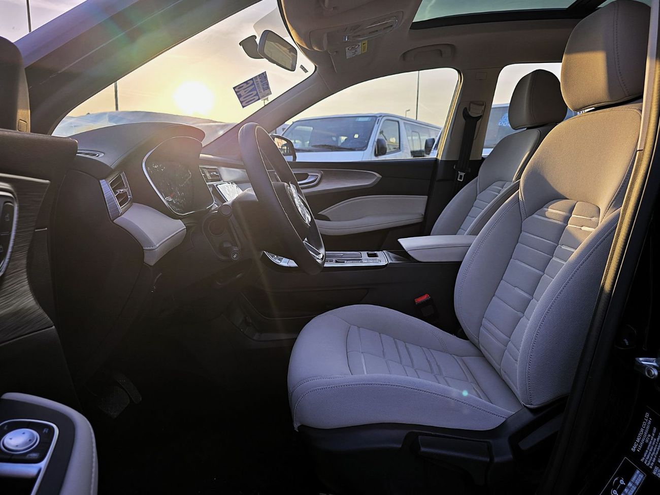 أم جي RX5 Mg RX5 Comfort 1.5l A/T black ⚫ 2024 model with Panoramic Roof and Push Start