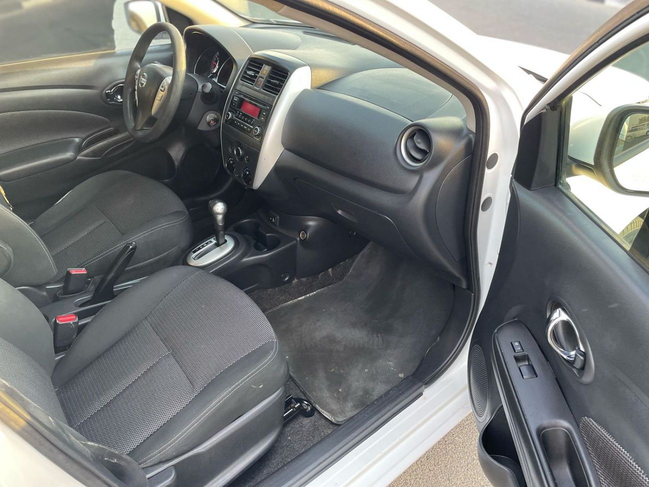 Nissan Versa 2018 Nissan Versa (Sunny) SV 1.5L V4 MidOption  Economical