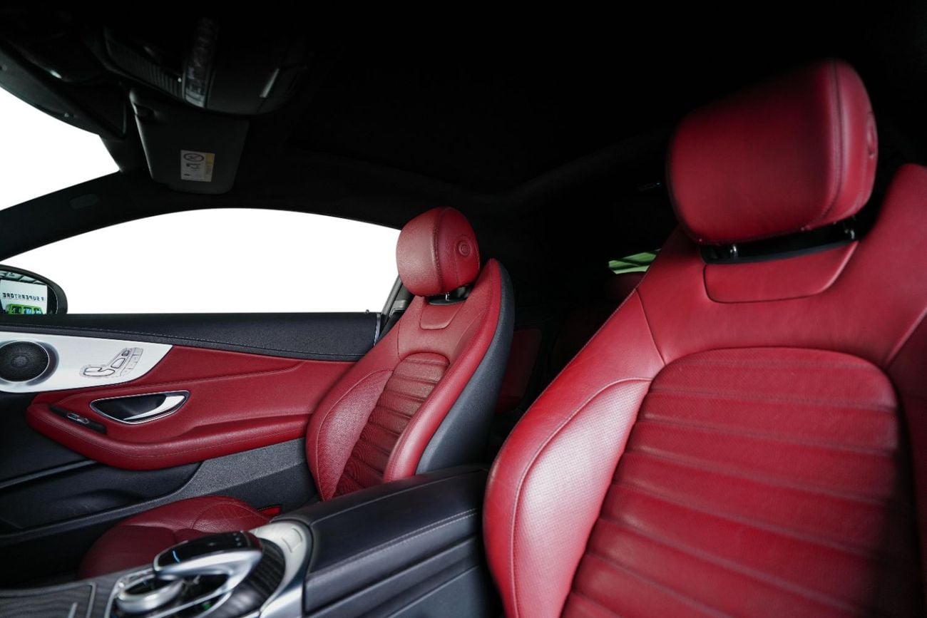Mercedes Benz C200 AMG GCC-Carbon Fiber Interior Trim-Memory seats