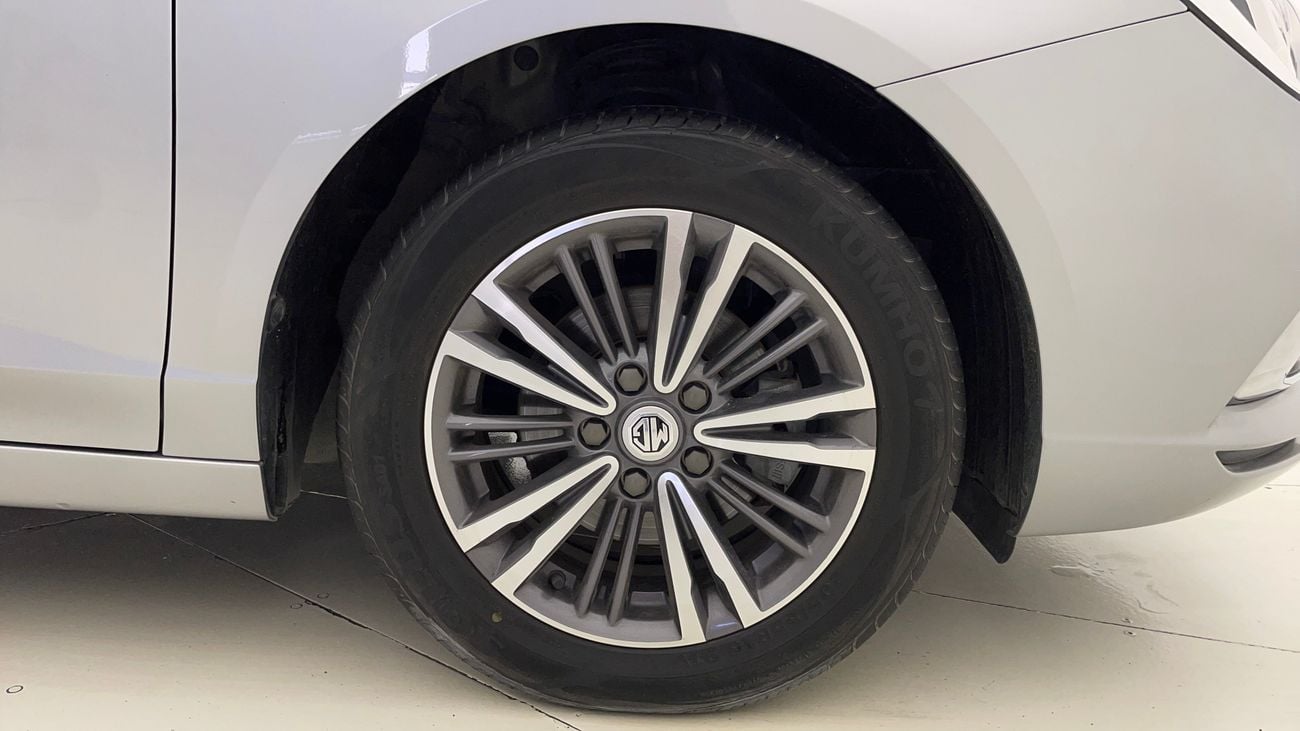 أم جي 5 LUXURY 1.5 | بدون دفعة مقدمة | اختبار القيادة في المنزل