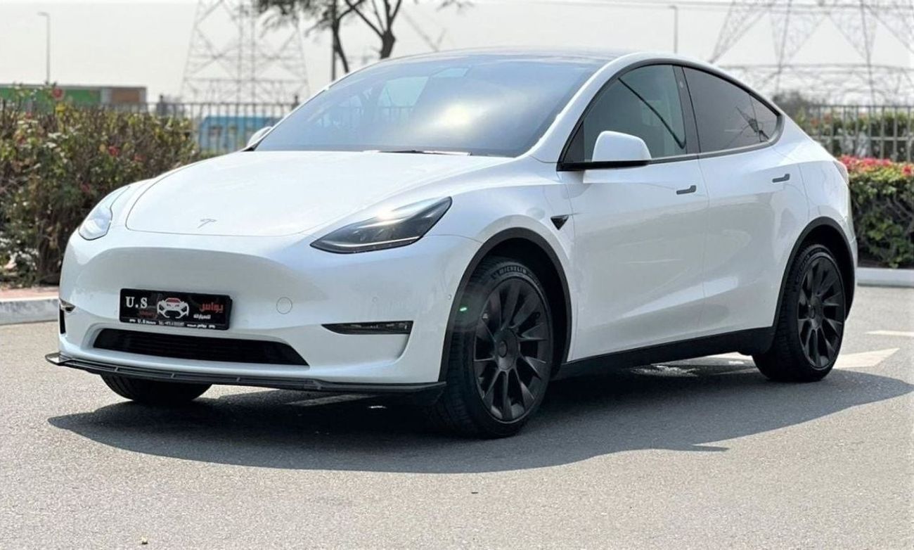 Tesla Model Y TESLA MODEL Y LONG RANGE DUAL MOTORS 4WD 2022 GCC WITH TESLA WARRANTY IN MINT CONDITION