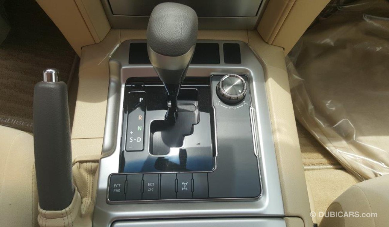 Toyota Land Cruiser 4.6L, GXR, Petrol engine, 8 cylinder