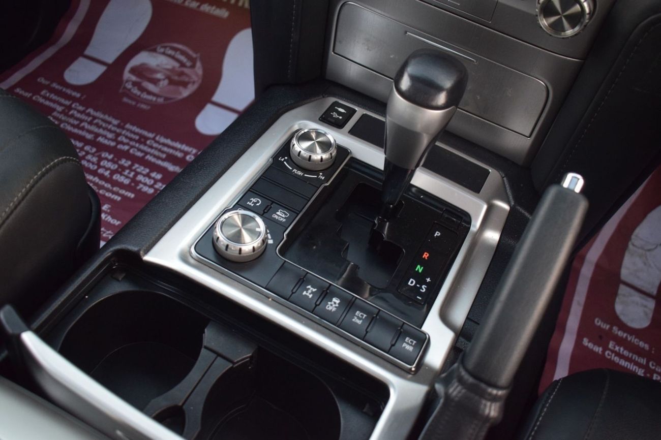 Toyota Land Cruiser 2020 TOYOTA LAND CRUISER V8 FULL OPTION