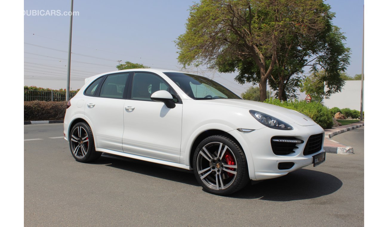 Porsche Cayenne GTS GCC SPECS