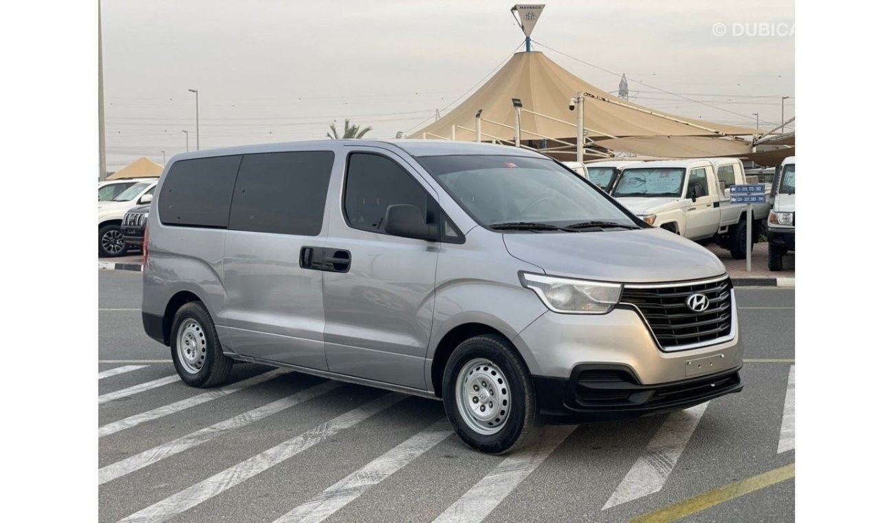 Hyundai H-1 2019 Hyundai H1 2.4L V4 - Automatic - 12 Seater Passenger - Patrol / GCC Specs