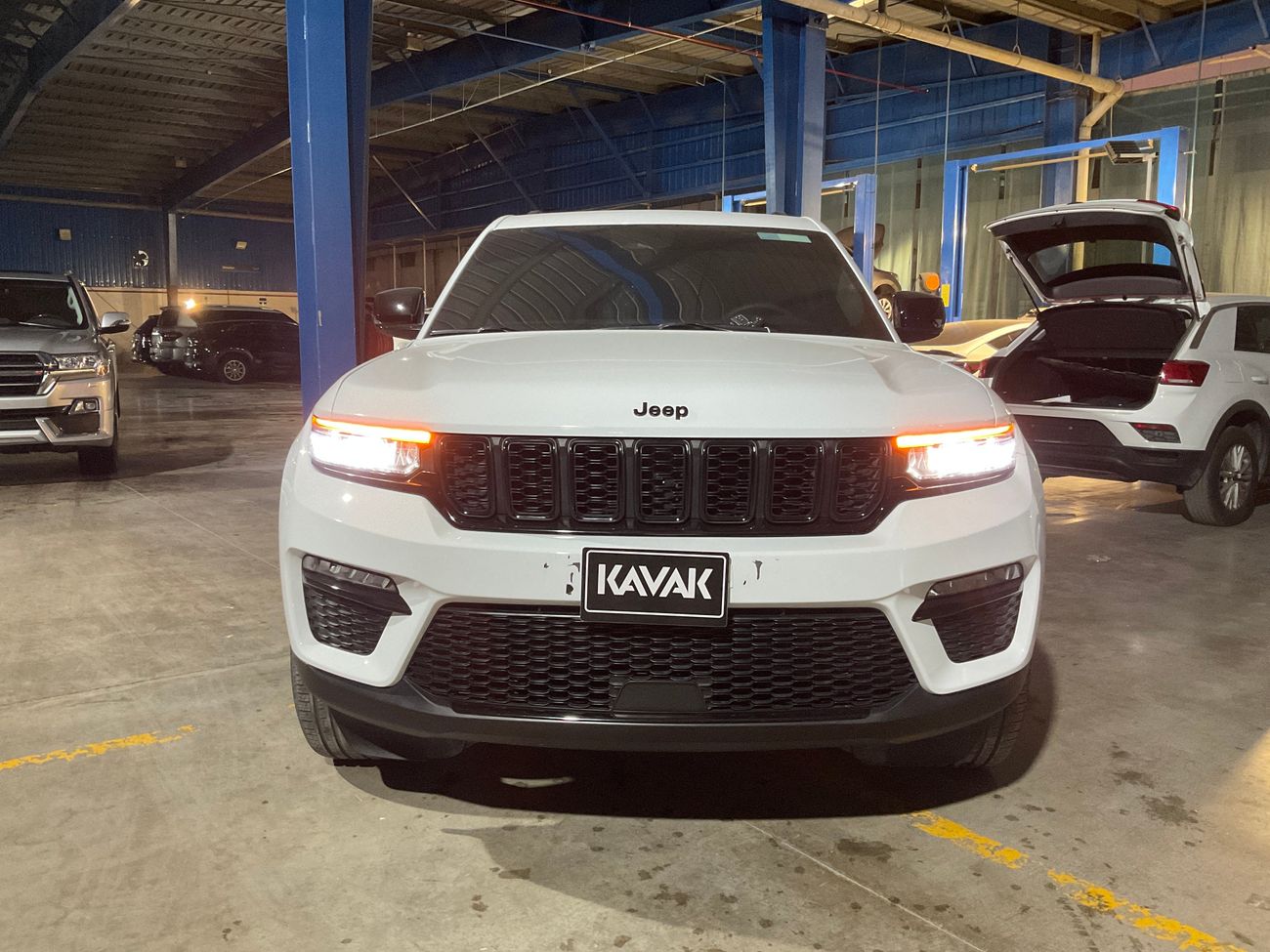 Jeep Cherokee Altitude | Guaranteed Warranty | 0 Down Payment