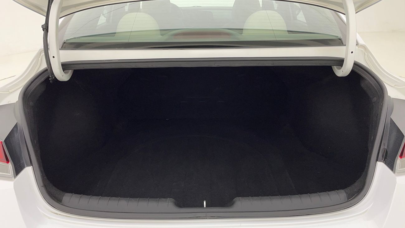 هيونداي إلانترا SMART 1.6 | بدون دفعة مقدمة | اختبار القيادة في المنزل