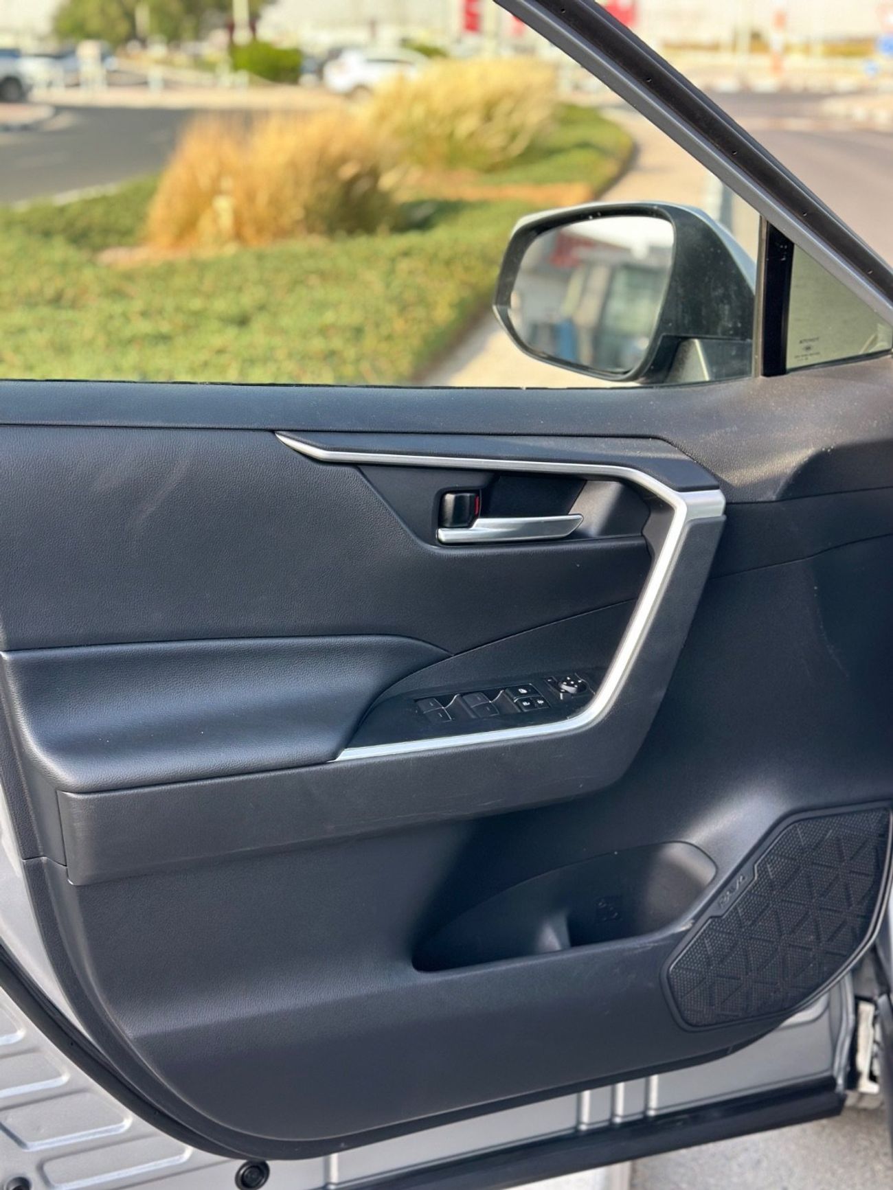 تويوتا راف ٤ Hybrid SE Push start 2022