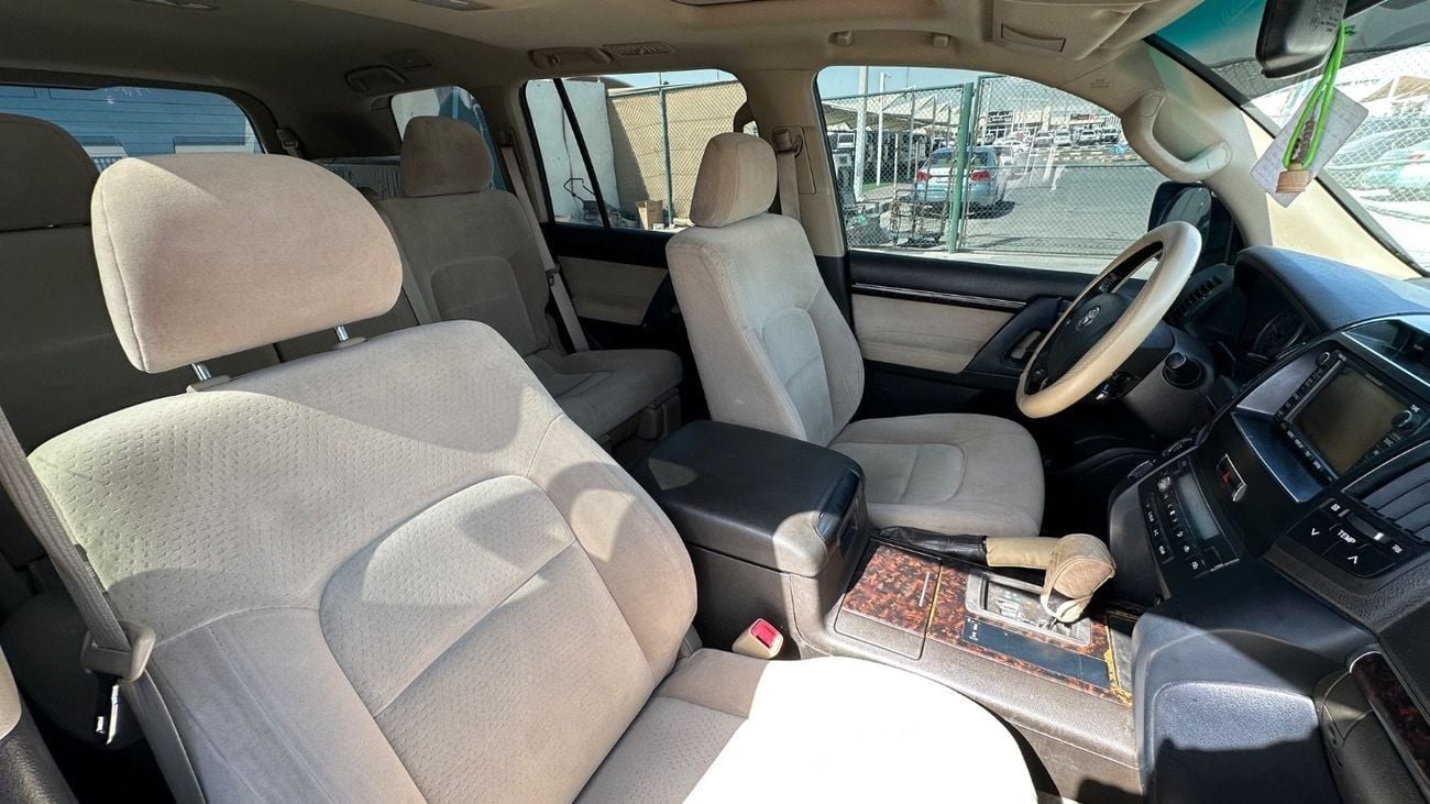 Toyota Land Cruiser GXR V8, Single  Owner original band without accident