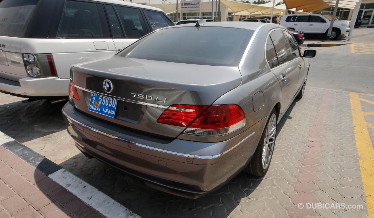 بي أم دبليو 750 Li