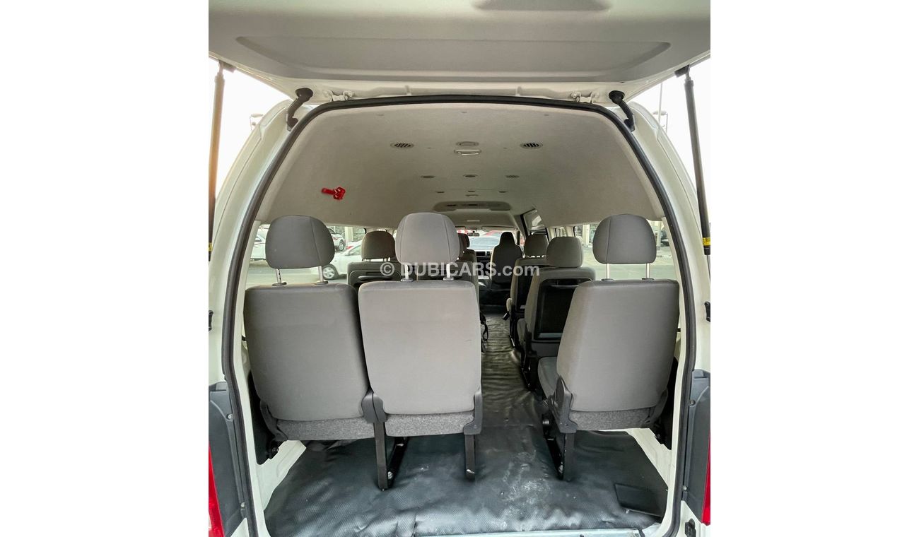 Toyota Hiace GL - High Roof LWB Toyota Hiace 2017 GCC, in excellent condition, without accidents, very clean insi