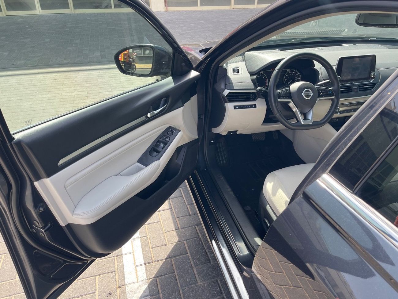 Nissan Altima SV 2.5L