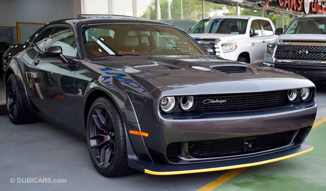 دودج تشالينجر 2019 Scatpack WIDEBODY, 392 HEMI, 6.4 V8 GCC, 0km with 3Yrs or 100,000km Warranty