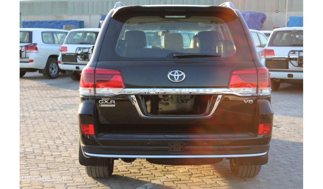 Toyota Land Cruiser 2021 LC200 4.6 L GXR GRAND TOURING FOR EXPORT