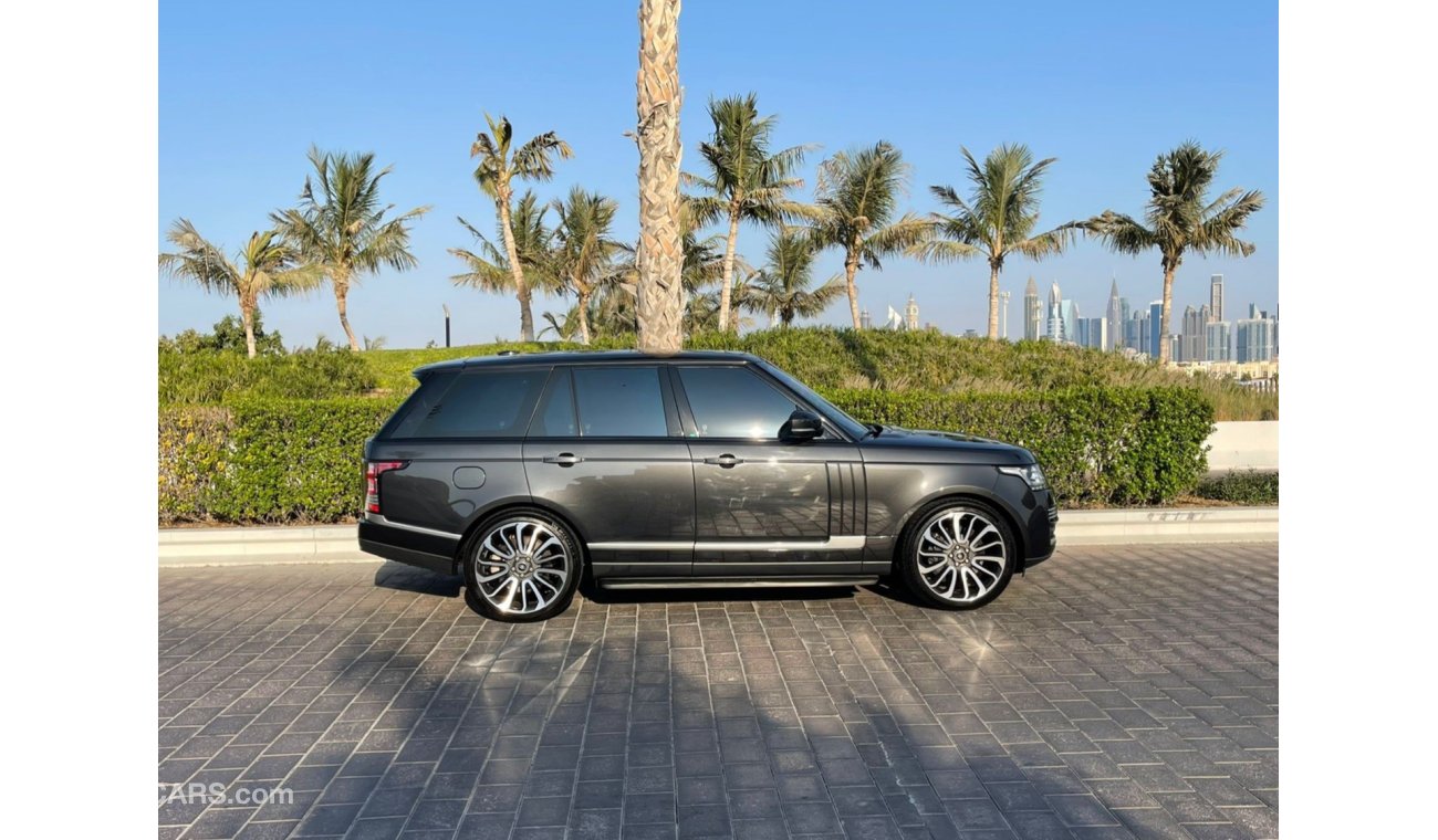 Land Rover Range Rover Vogue SE Supercharged GCC SE 2016. 65000kms