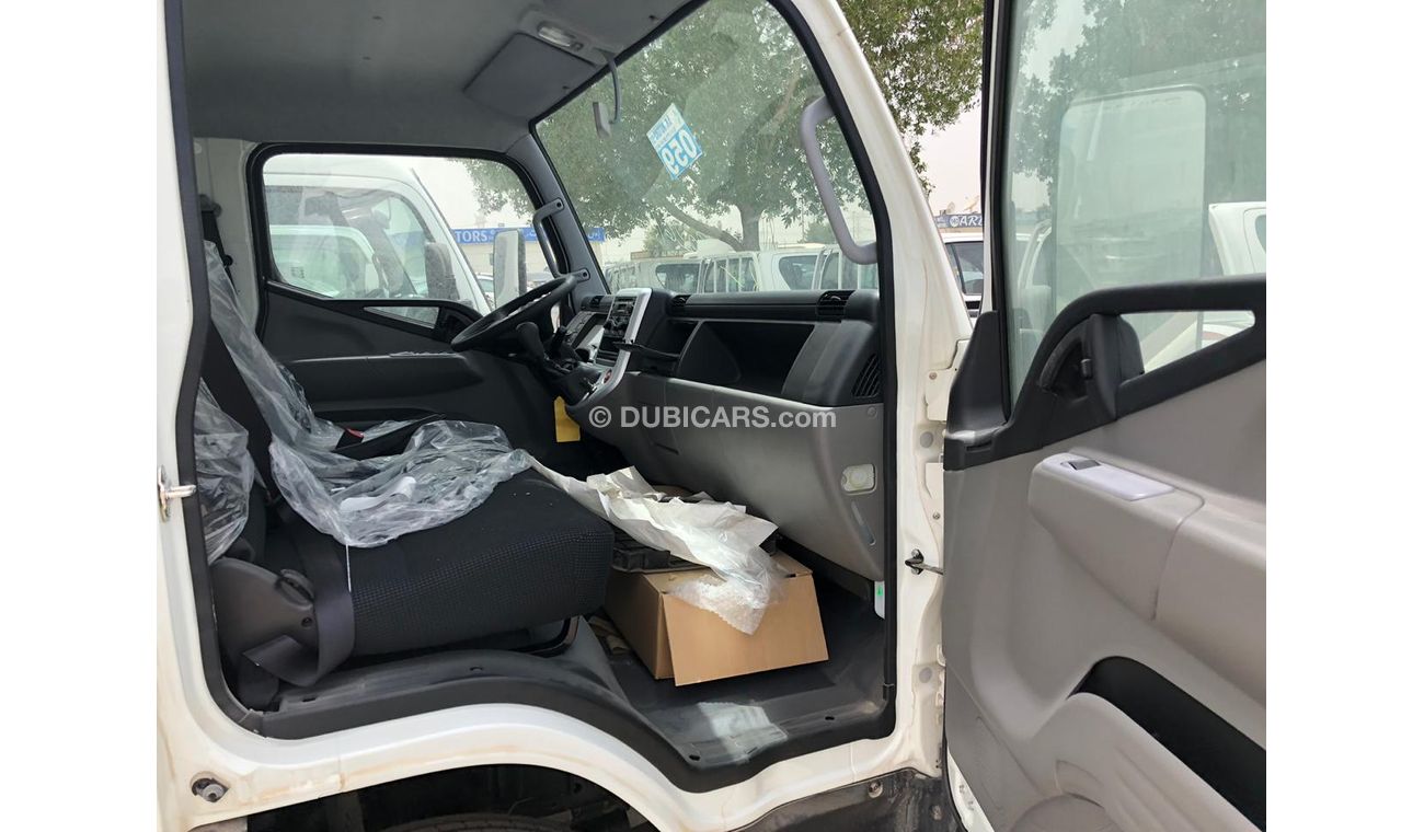 ميتسوبيشي فوسو كانتير (EXCLUSIVE OFFER)