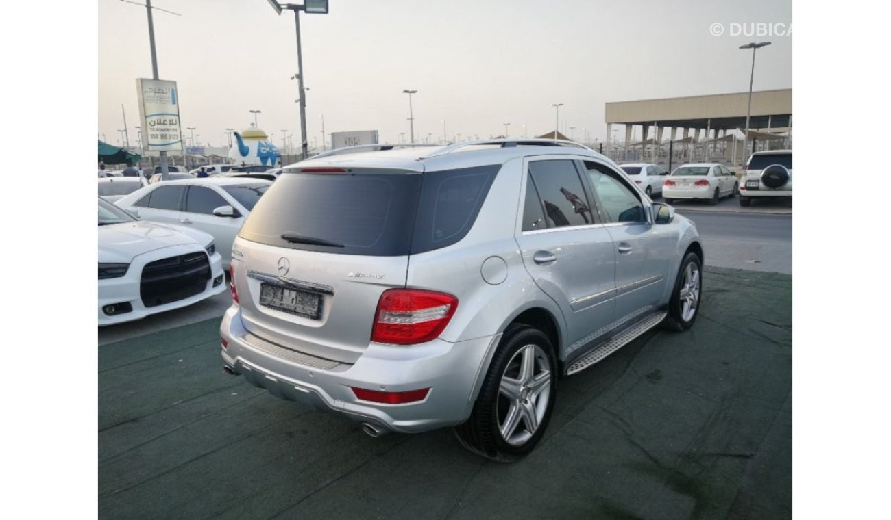 Mercedes-Benz ML 350 Mercedes ML350 model 2010 GCC original color