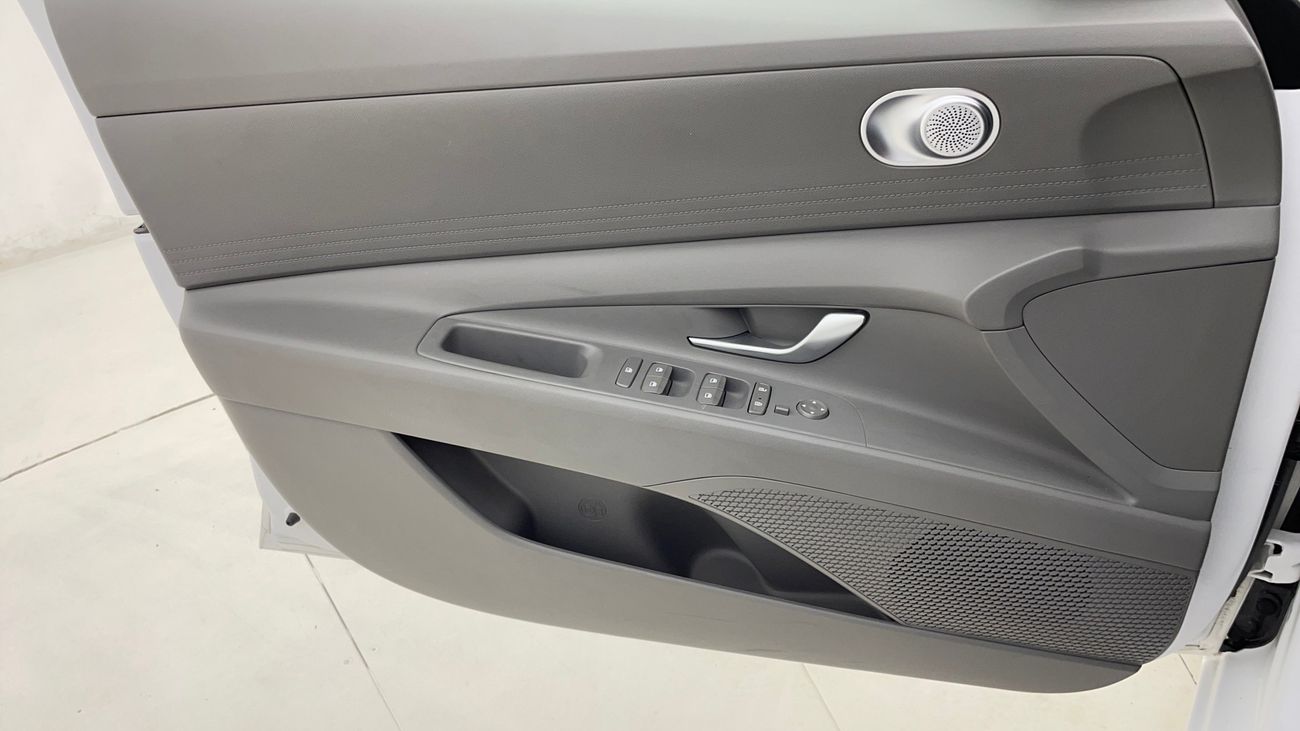 Hyundai Elantra SMART 1.6 | Zero Down Payment | Home Test Drive