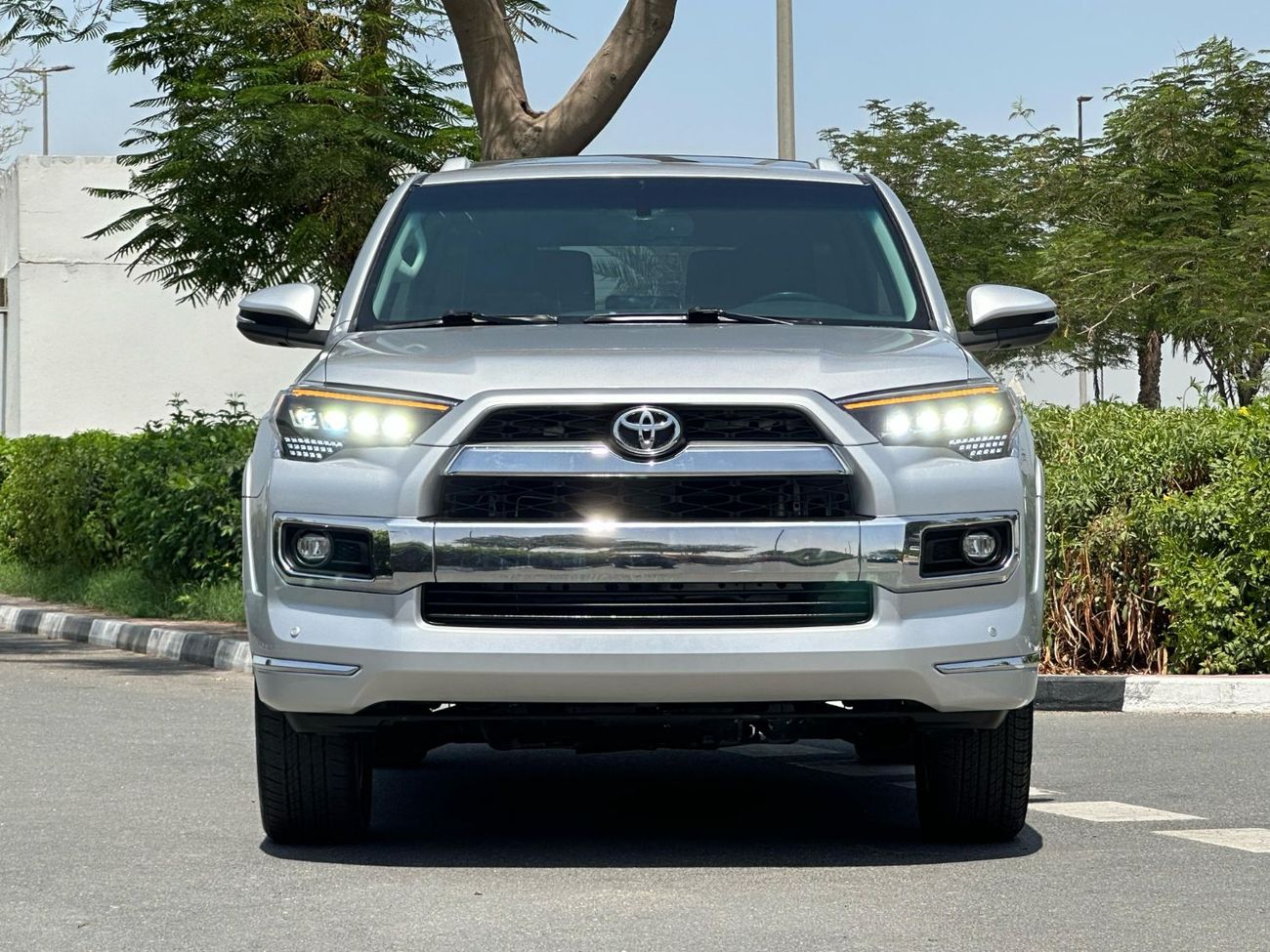 تويوتا Runner4 TOYOTA 4RUNNER LIMITED | FULL OPTION | 7 SEATS & 4X4 | UAE PASS