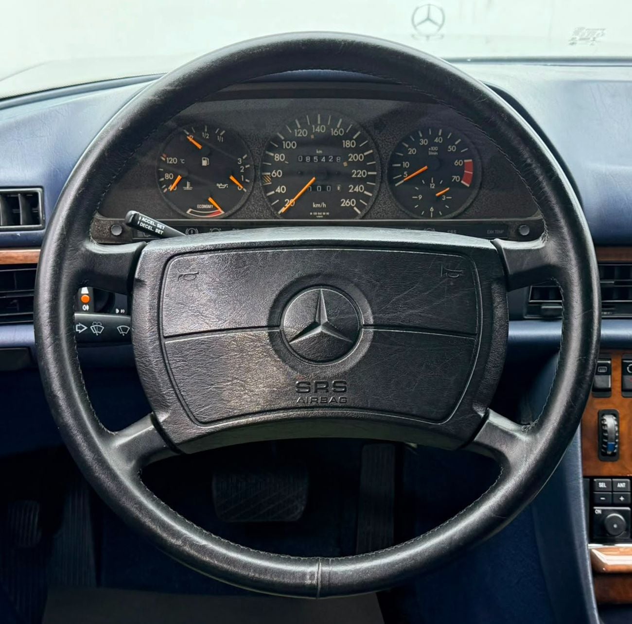 Mercedes Benz 560 SEL 1989 Mercedes-Benz 560 SEL, Excellent Condition, Japanese Specs.