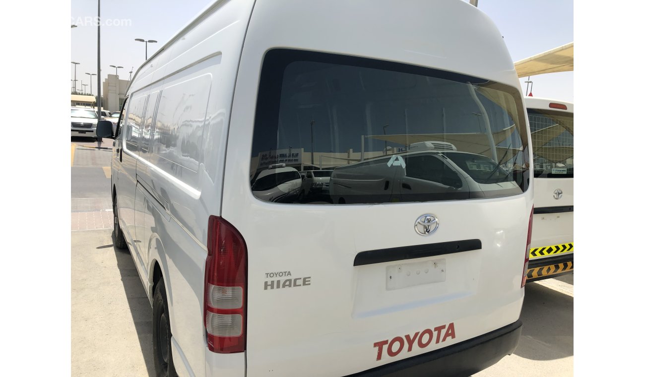 Toyota Hiace Highroof Van,Model:2014.Free of Accident with Low mileage