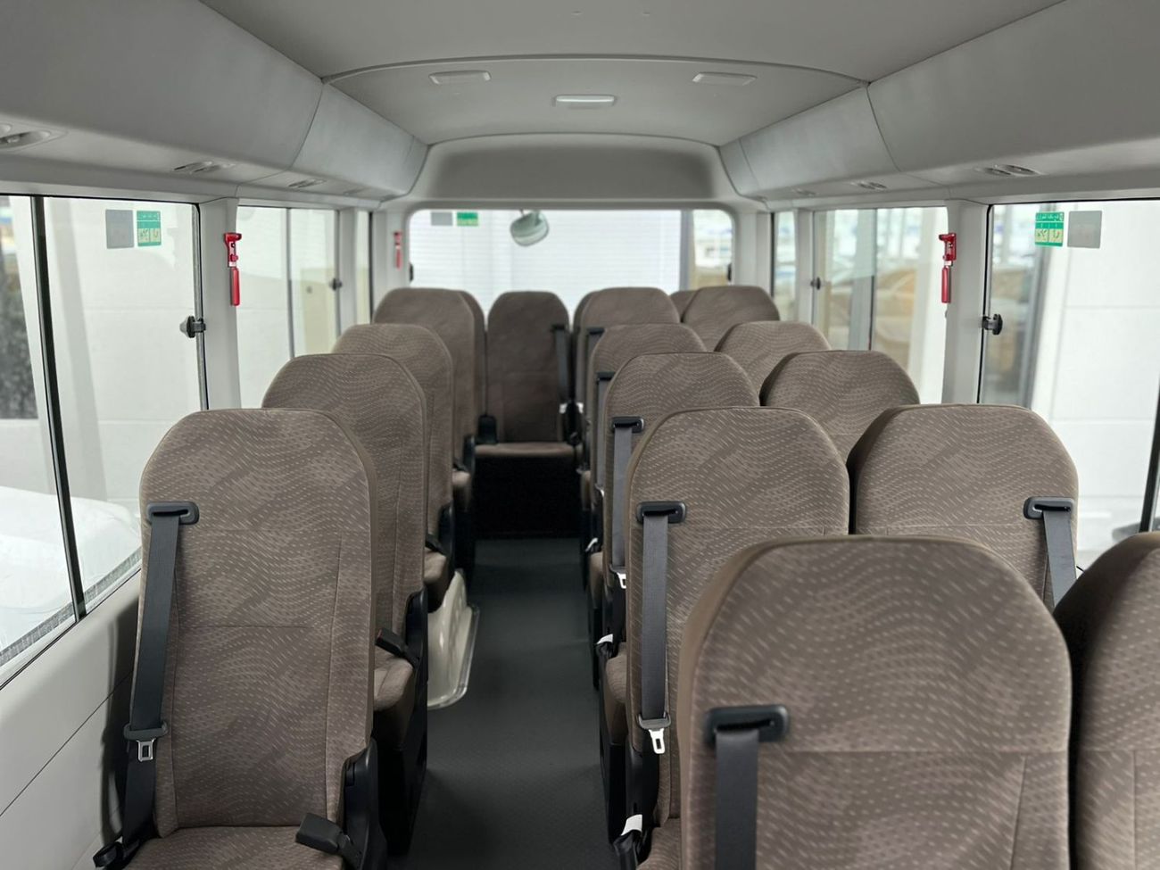 تويوتا كوستر EXPORT ONLY - Coaster 4.2L V6 DSL MT