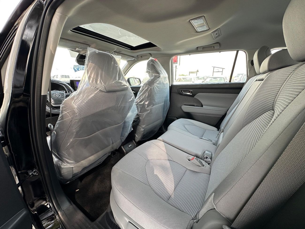 تويوتا هايلاندر 2.5L Hybrid GXR (AWD)