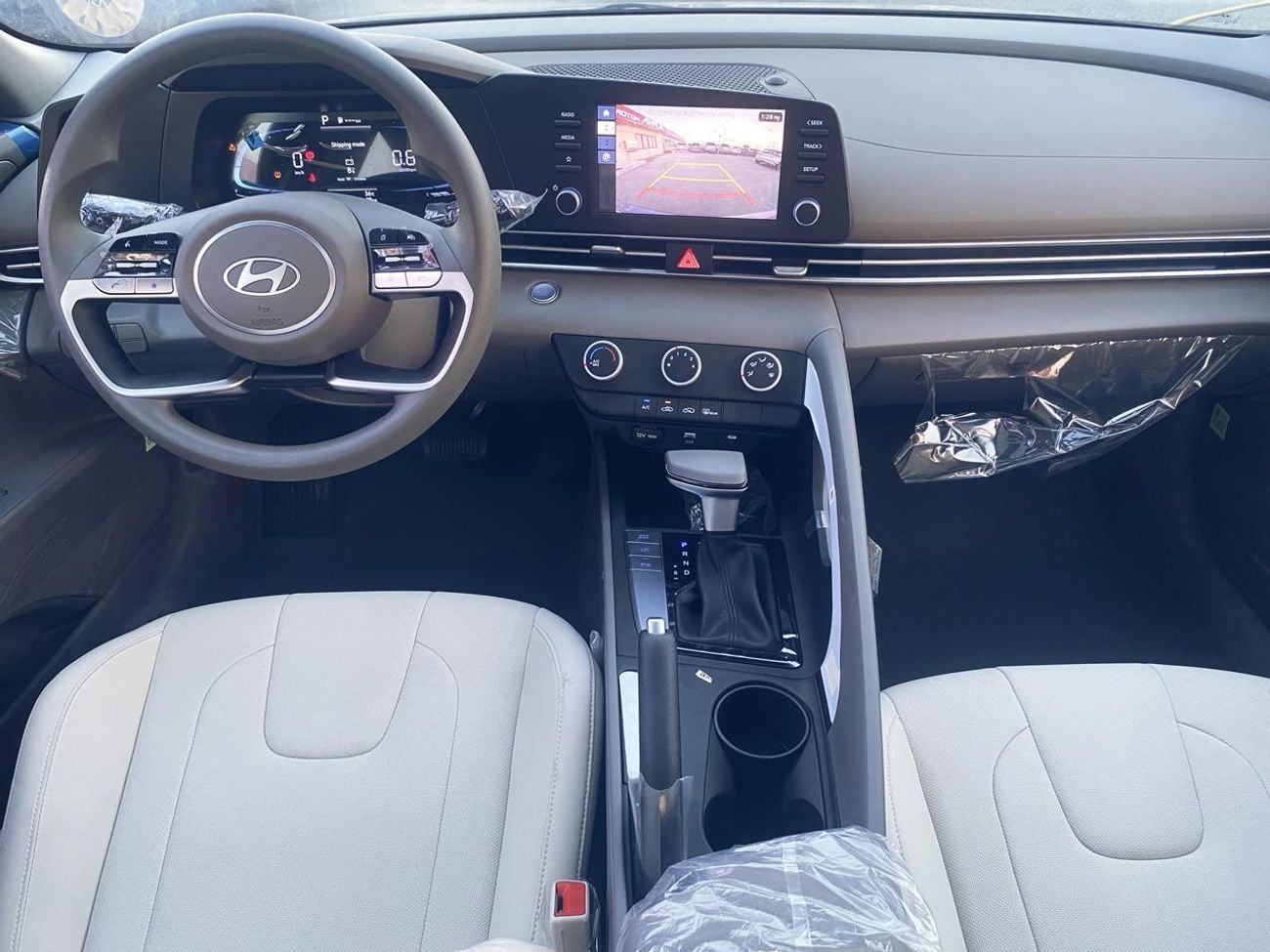 Hyundai Elantra HYUNDAI ELANTRA CN7 1.6L PREMIERE PLUS GCC SPECS 2024 MODEL