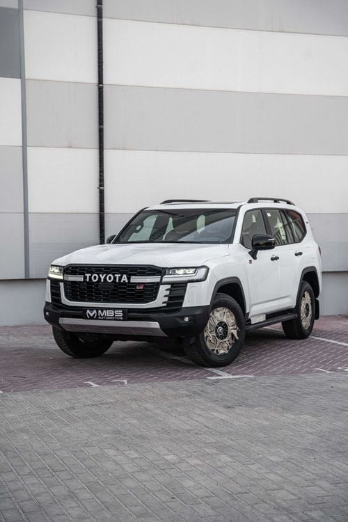 Toyota Land Cruiser LC300 GR SPORT 3.3L DIESEL FULL OPTION WITH MBS AUTOBIOGRAPHY VIP MASSAGE SEAT AND ROOF STAR LIGHT