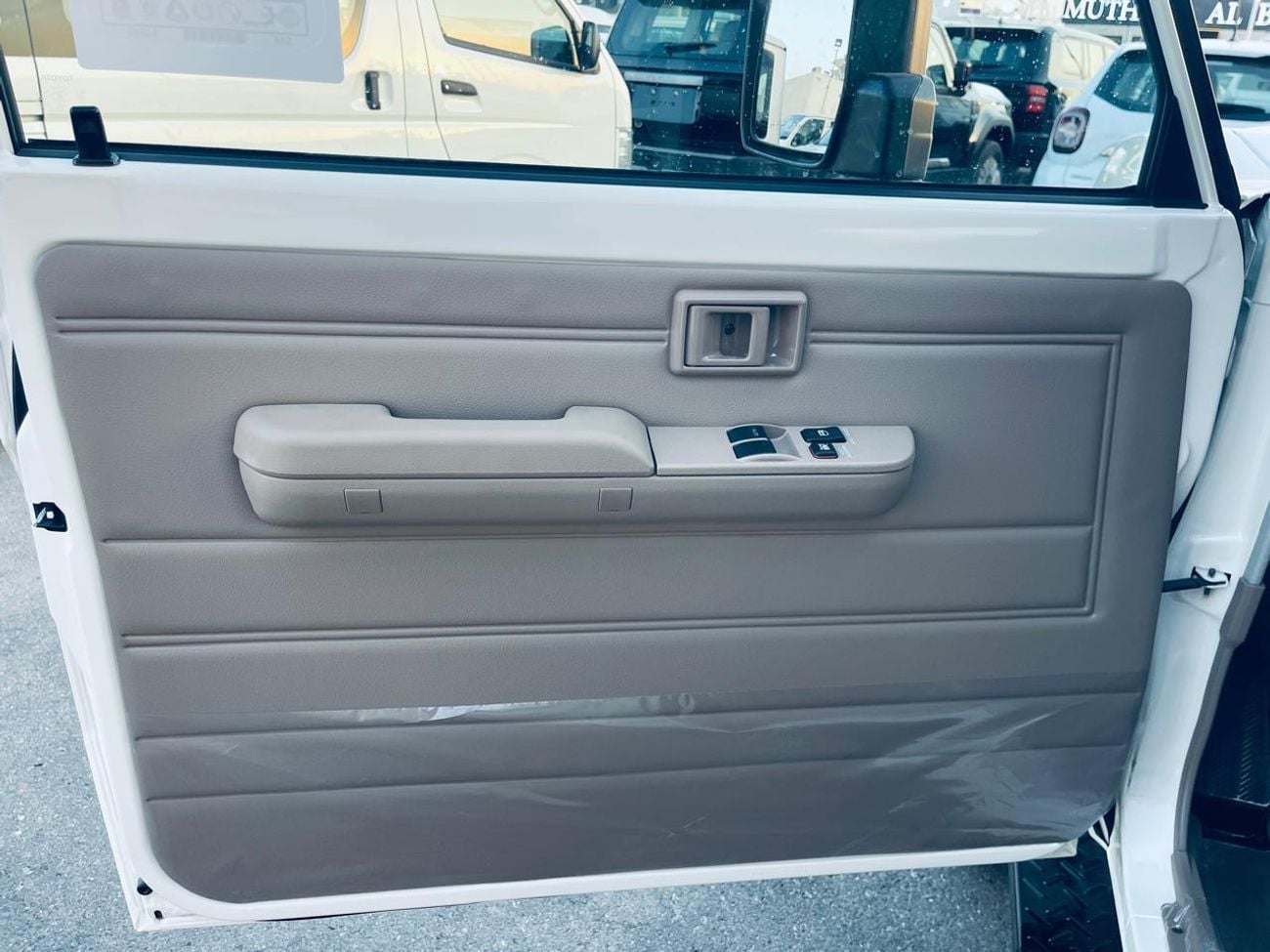 Toyota Land Cruiser 70
