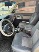 ميتسوبيشي باجيرو GLS Mid 3.0 (3 doors)