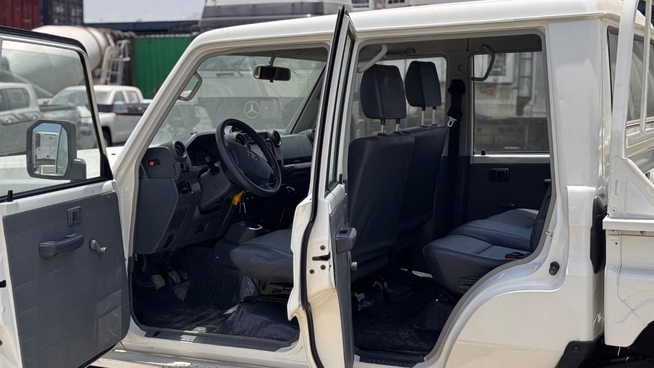Toyota Land Cruiser Pick Up