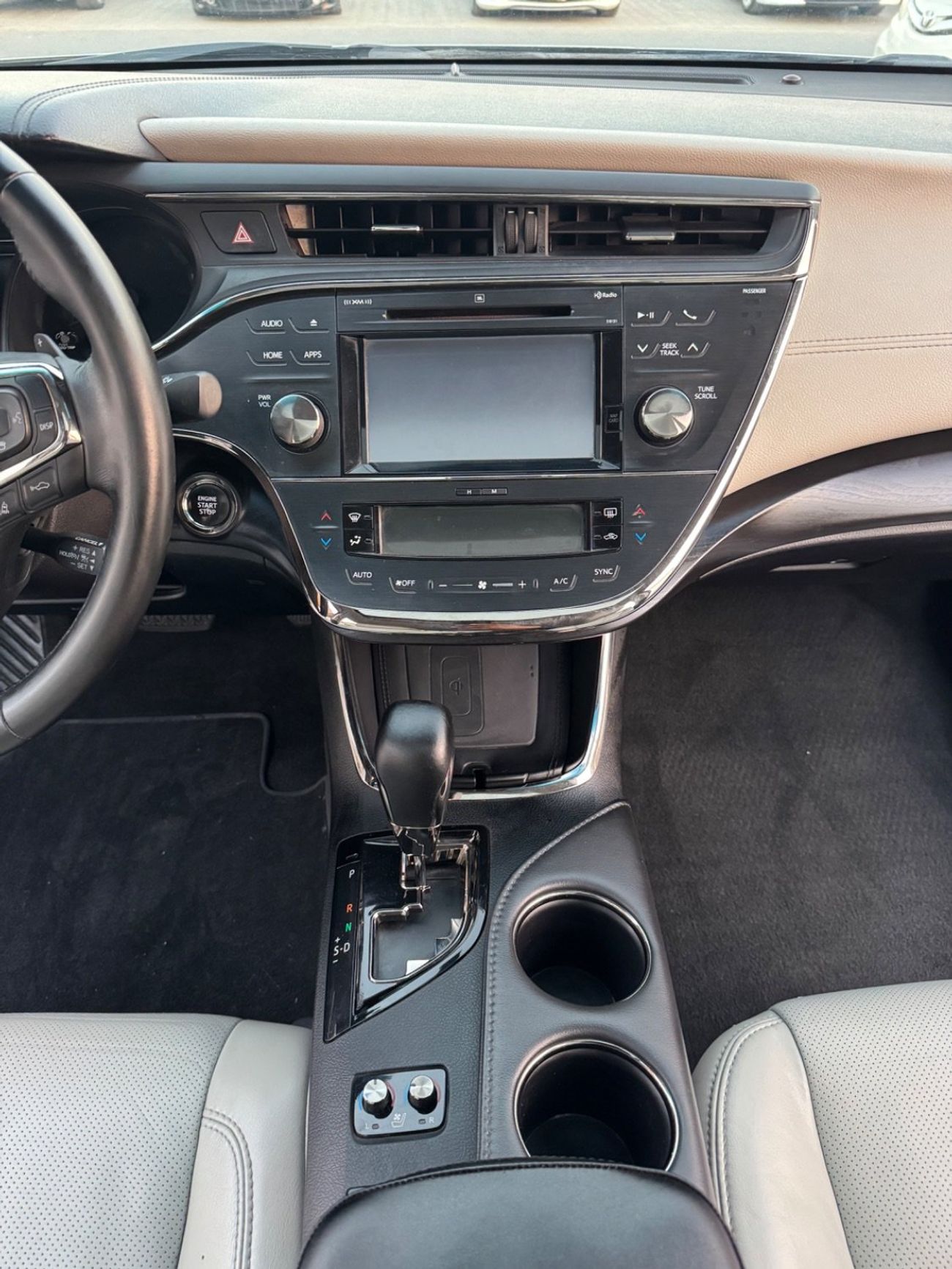 تويوتا افالون