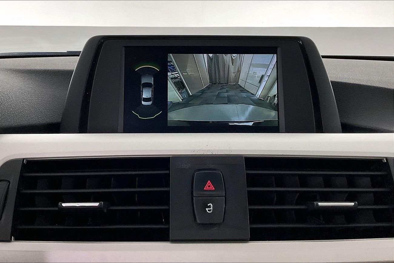 BMW 318i Standard| 1 year free warranty | Exclusive Eid offer