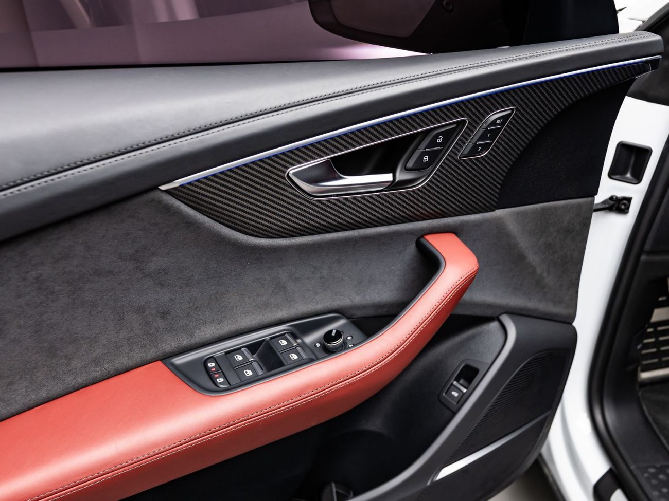 Audi SQ8 4.0 TFSI quattro (507 HP) 2024 Audi SQ8, 2029 Audi Warranty + Audi Service Contract, Low KMs, GCC