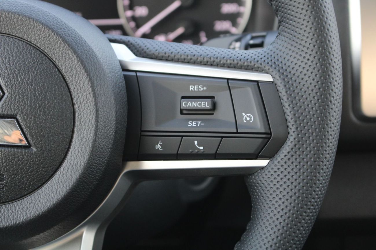 Mitsubishi L200 MITSUBISHI L200 2.4L DIESEL DOUBLE CABIN 4 X 4 SPORTERO AUTO