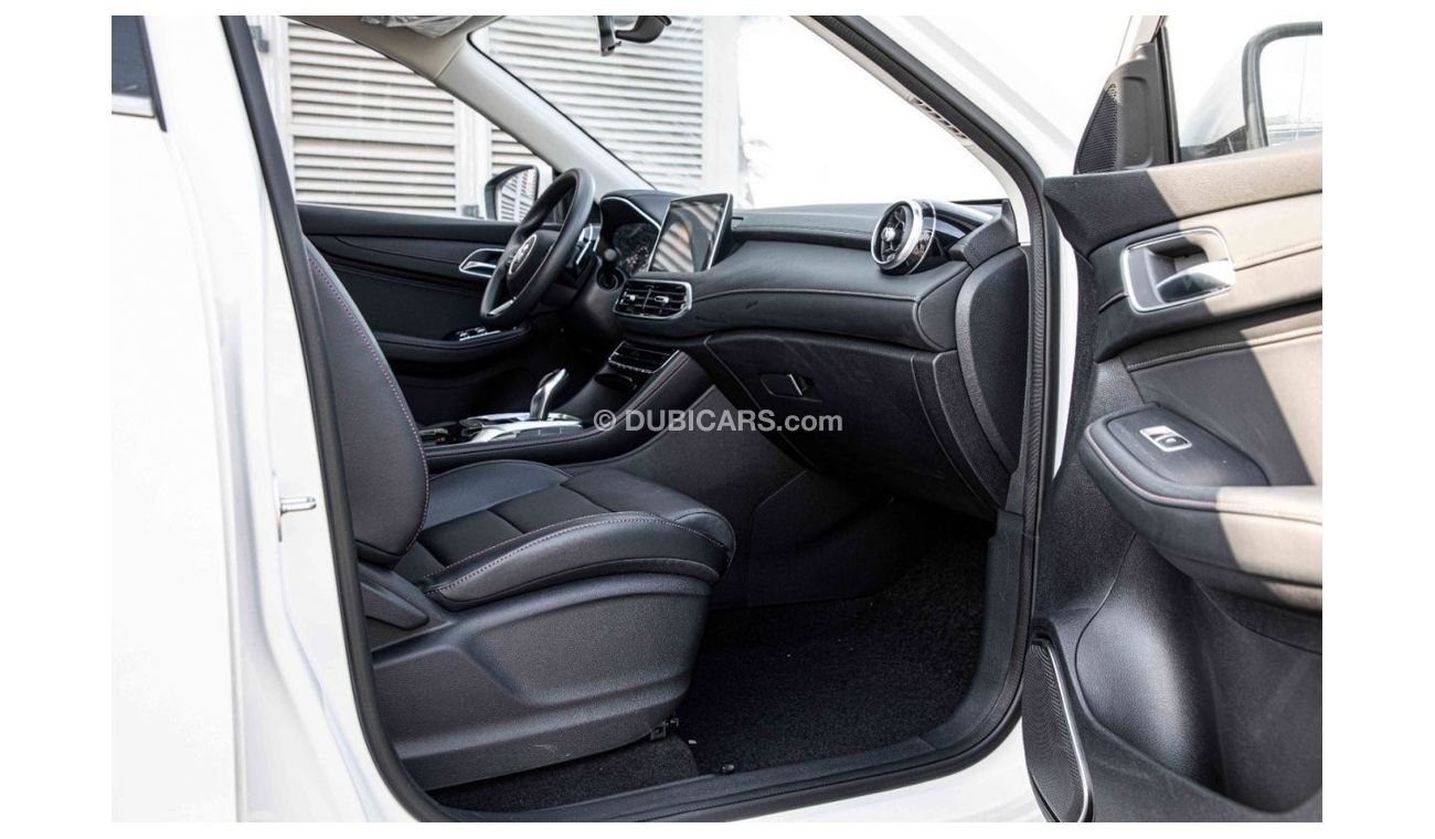 أم جي HS 2020 MG HS 4X2 1.5 LUXURY - أبيض من الداخل أسود