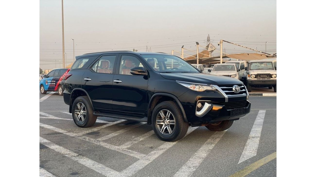 Toyota Fortuner 2019 Toyota Fortuner EXR+ 2.7L V4 - 4x4 AWD - Rear CAM & Sensor - No accident -
