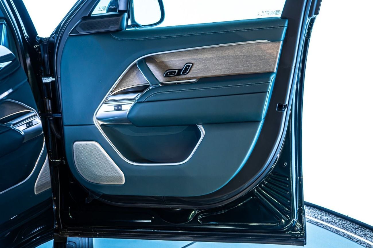 Land Rover Range Rover SV P615 SWB 2026  | British Racing Green  | Serenity Interior | GCC Specs