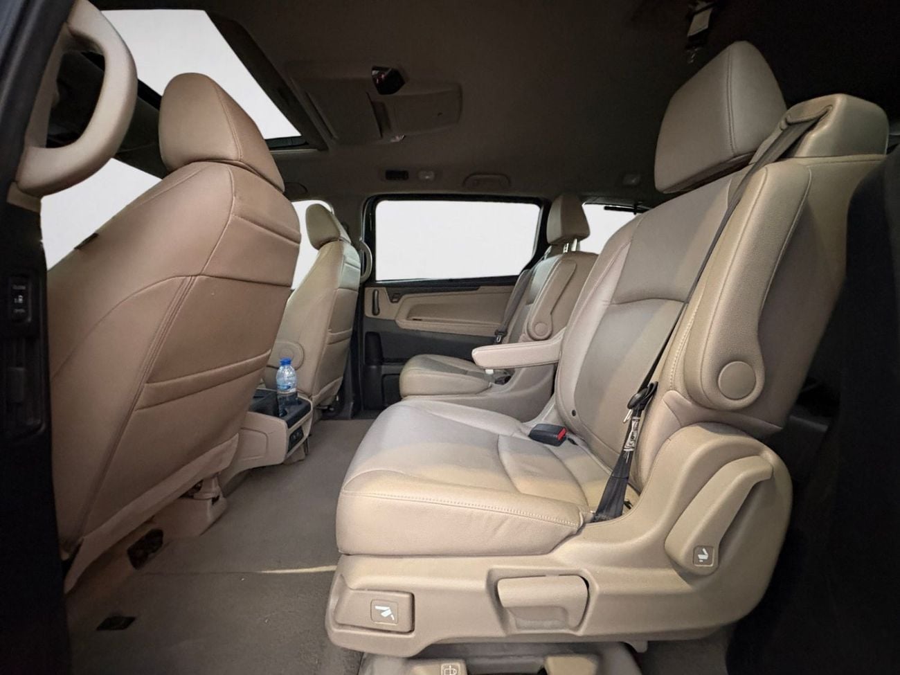 Honda Odyssey AED 698 P.M | 0% DOWN PAYMENT | HONDA ODYSSEY TOURING | 3.5L V6 | 2019 | GCC SPECS