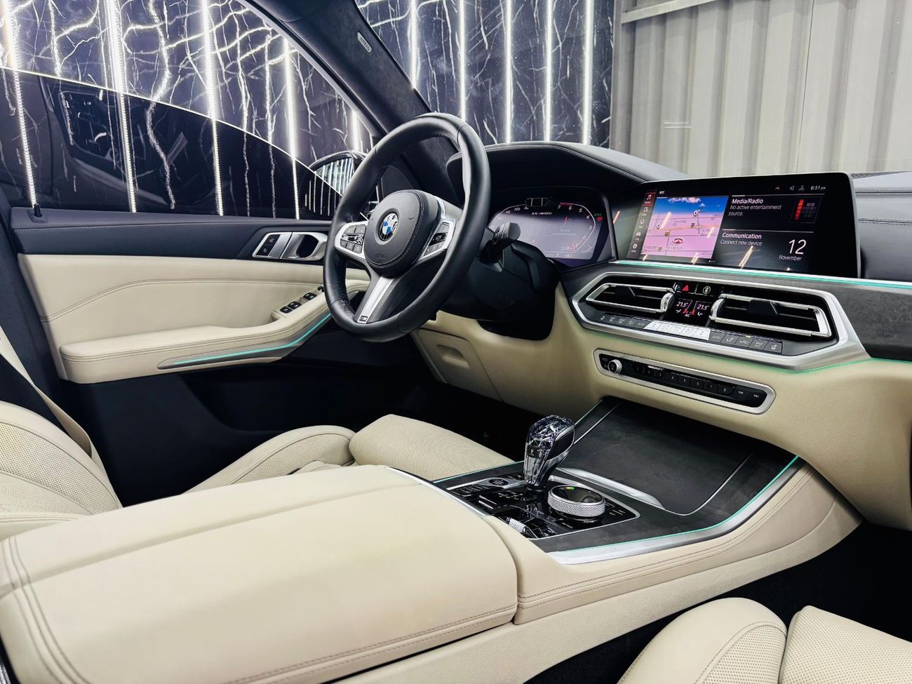 بي أم دبليو X5 M50i 4.4L 2021 BMW X5, 2026 BMW Warranty + Service Pack, Fully Loaded, GCC