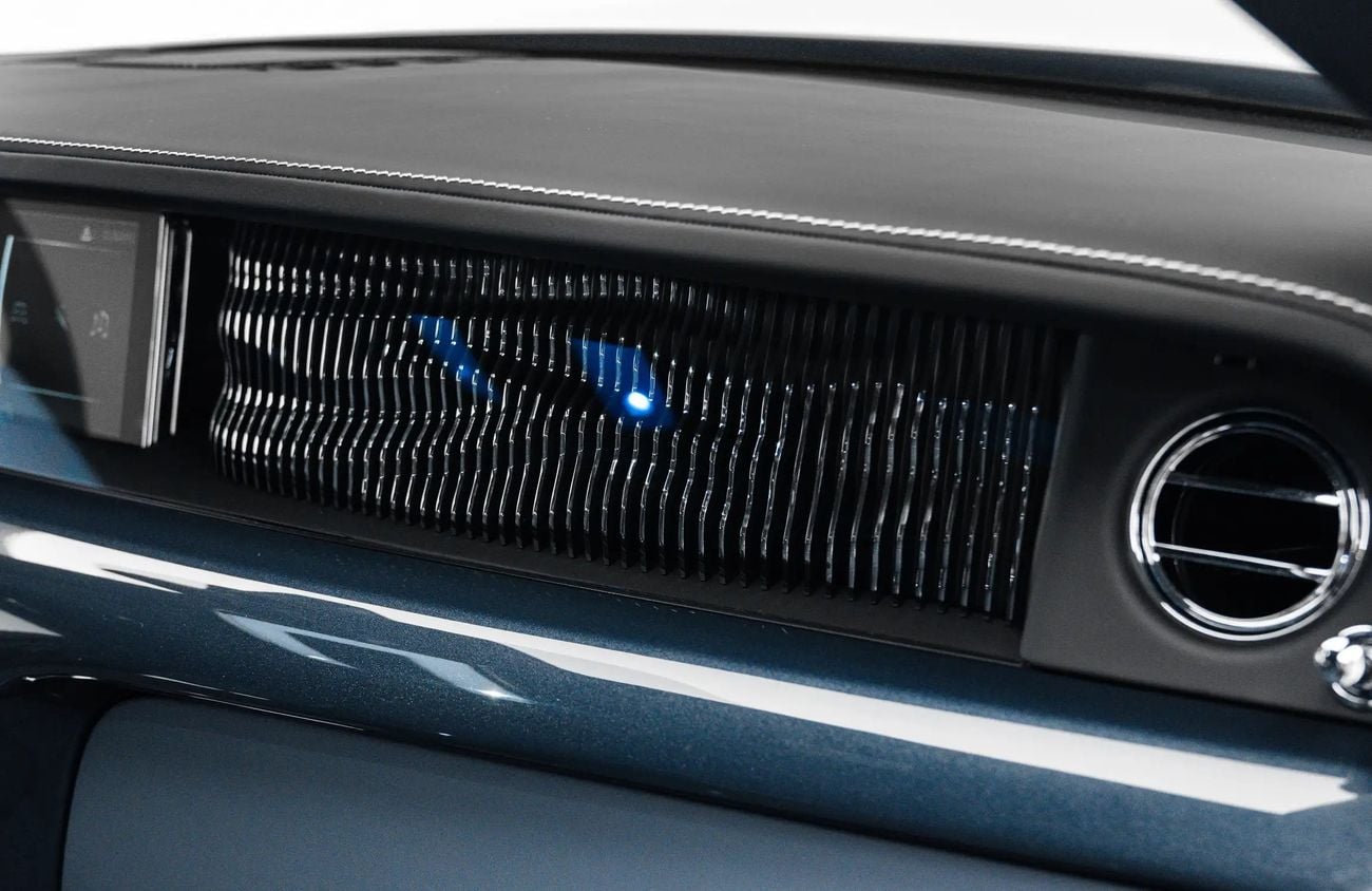Rolls Royce Phantom 6.75L V-12 Twin-Turbocharged Engine