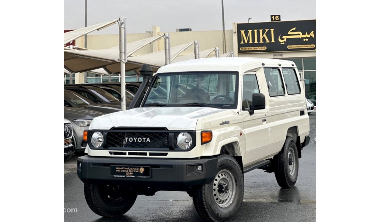 تويوتا لاند كروزر هارد توب 78 | 3 Door | Petrol | 4.0 L V6 | 70 Series | 2024