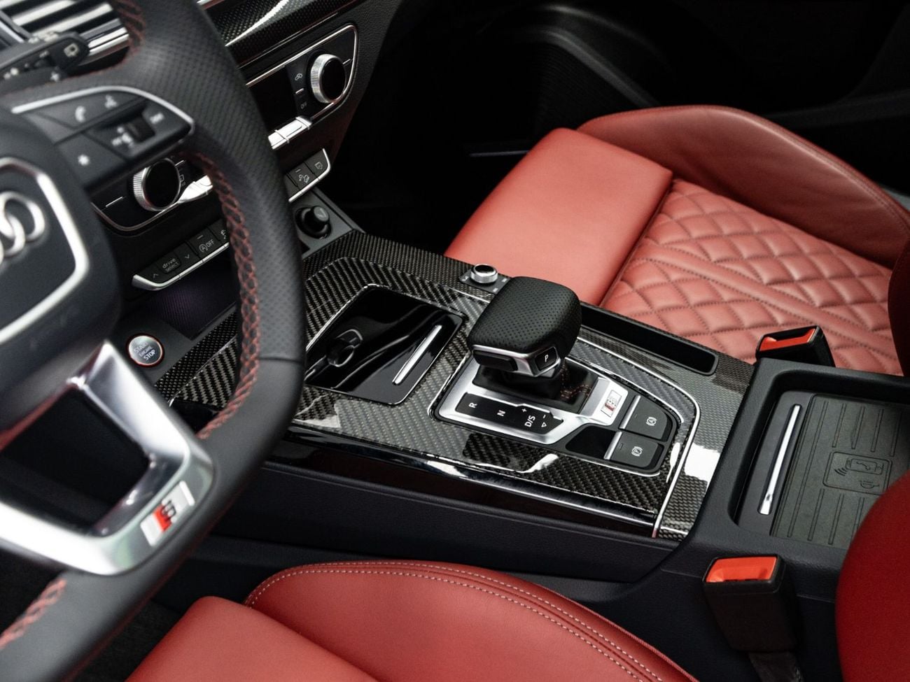 أودي SQ5 TFSI BUY NOW, PAY 2027 | THE BLACKLINE STANDARD | March 2029 Audi Warranty & Service Contract