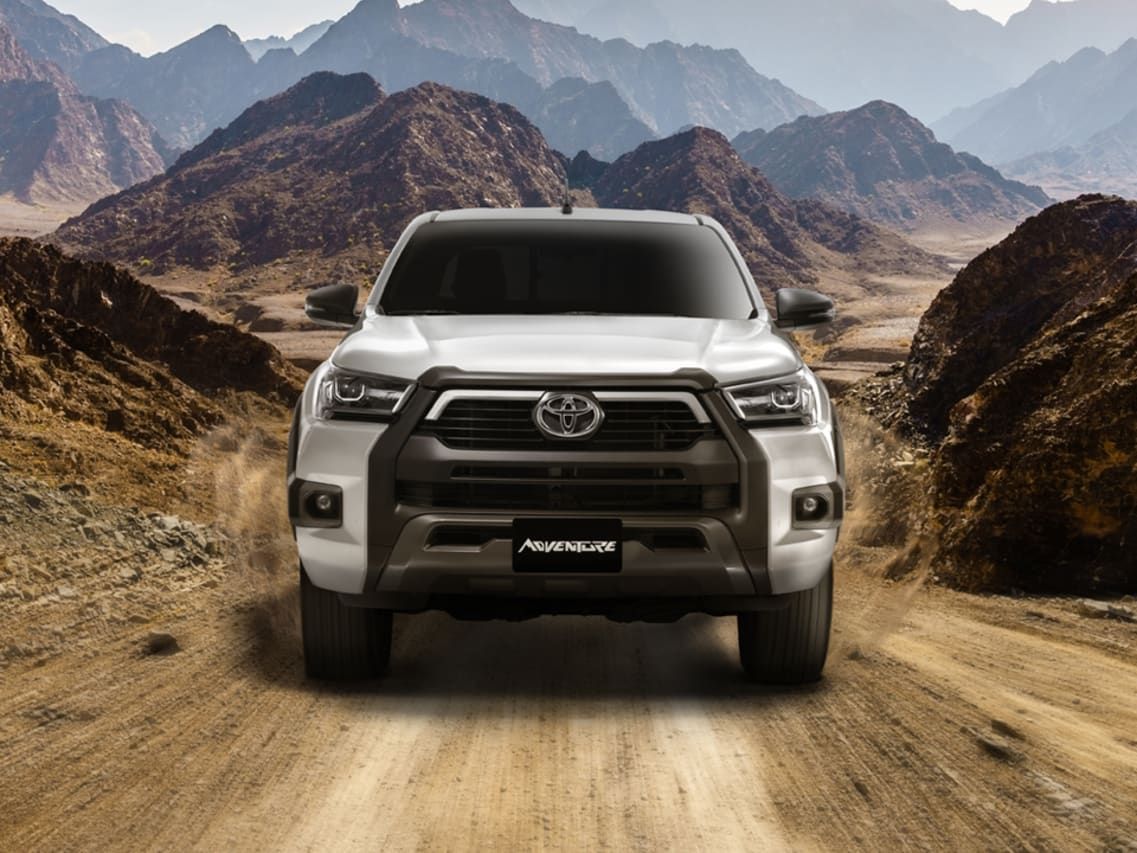 Toyota Hilux exterior - Front