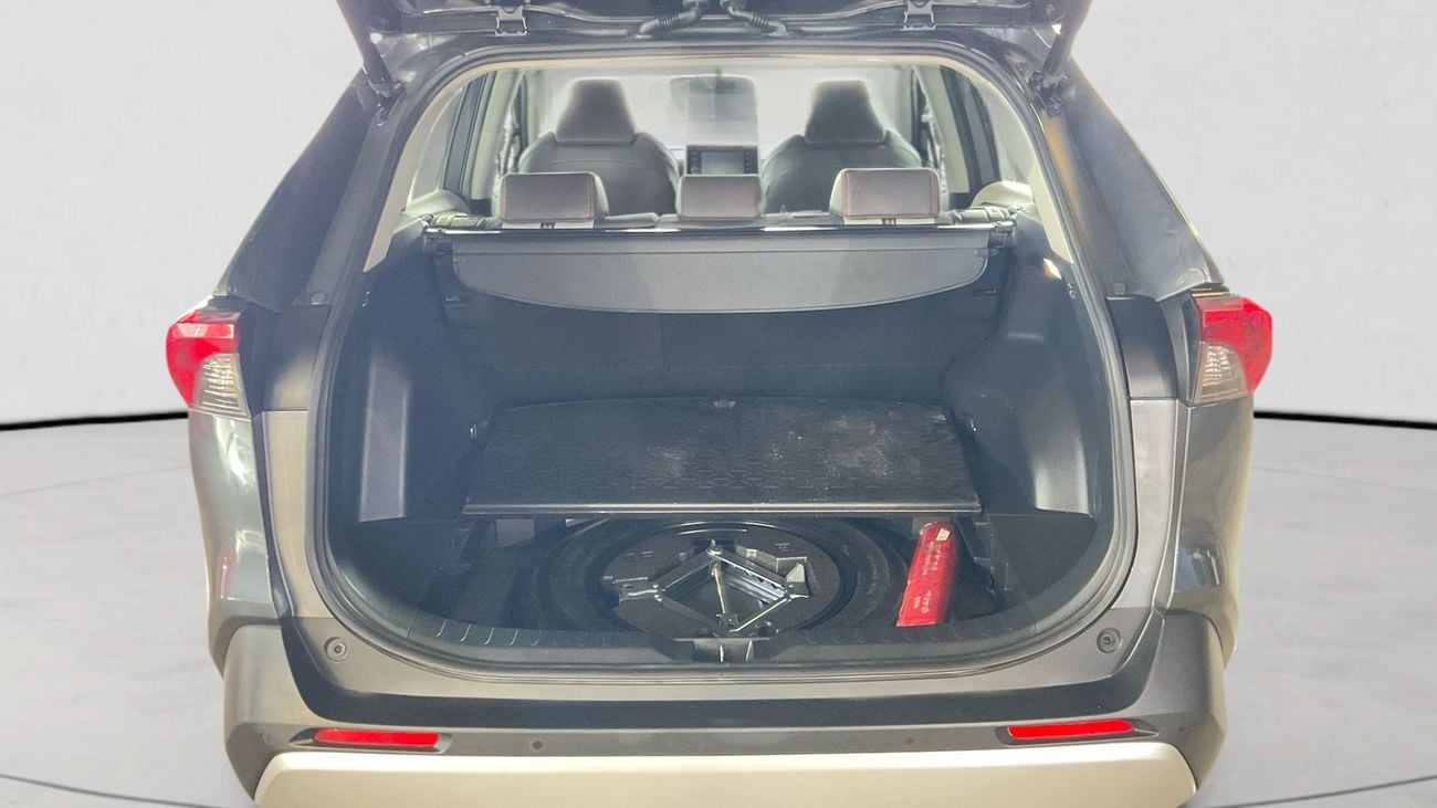 تويوتا راف ٤ 2.5 ADVENTURE 4WD AUTO | شامل الضمان | 0 ﺪﻔﻋﺓ ﺃﻮﻟﻯ